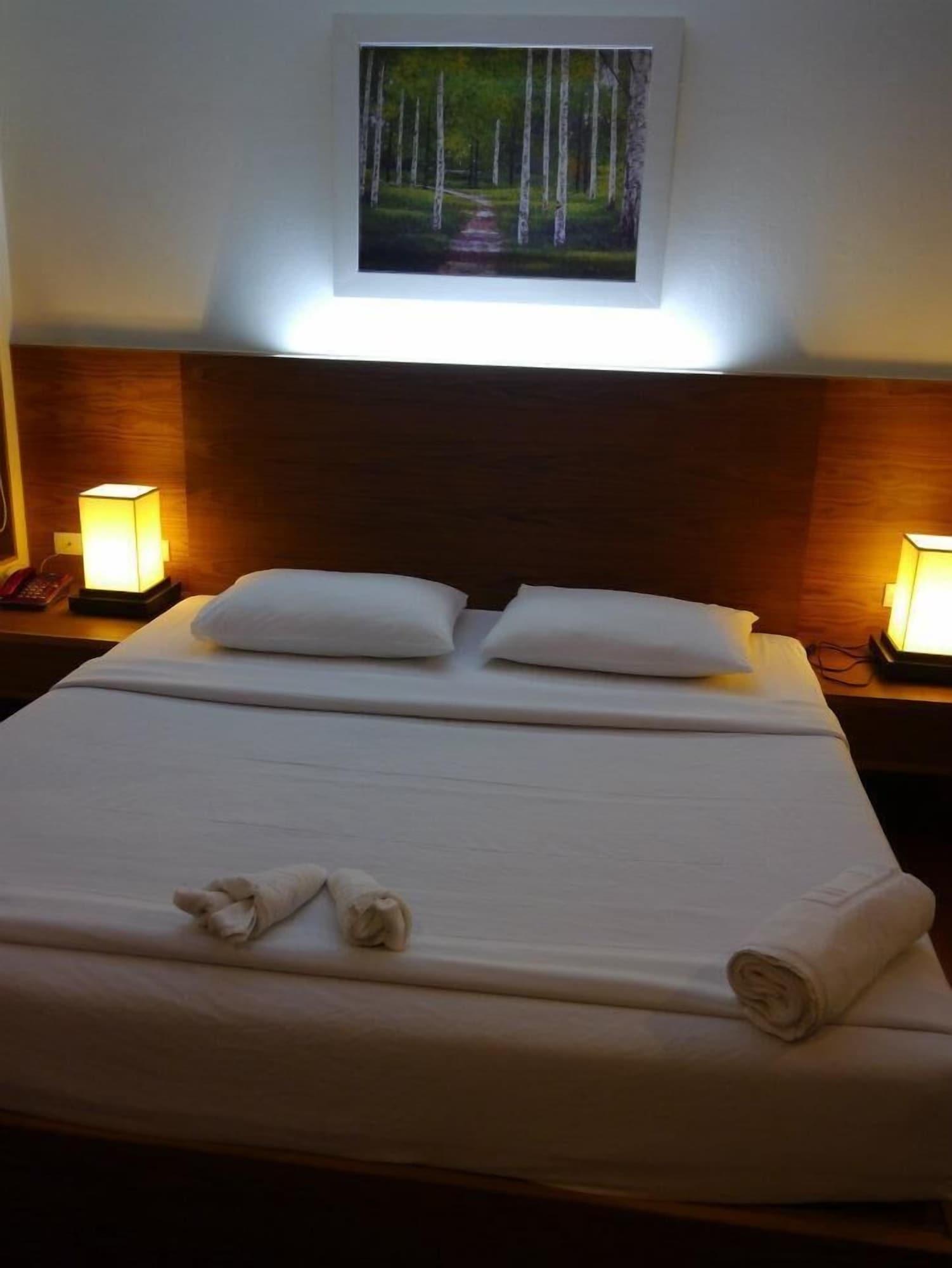 Baan Saikao Plaza Hotel & Service Apartment Koh Chang Zewnętrze zdjęcie